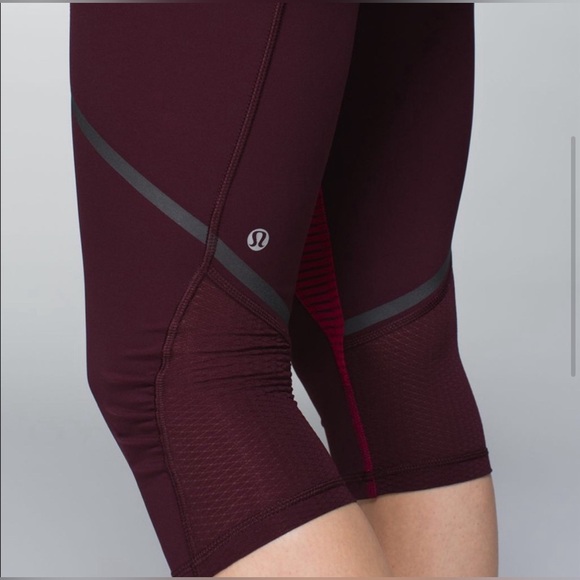 Lululemon Hop to it Crop - Picture 2 of 8